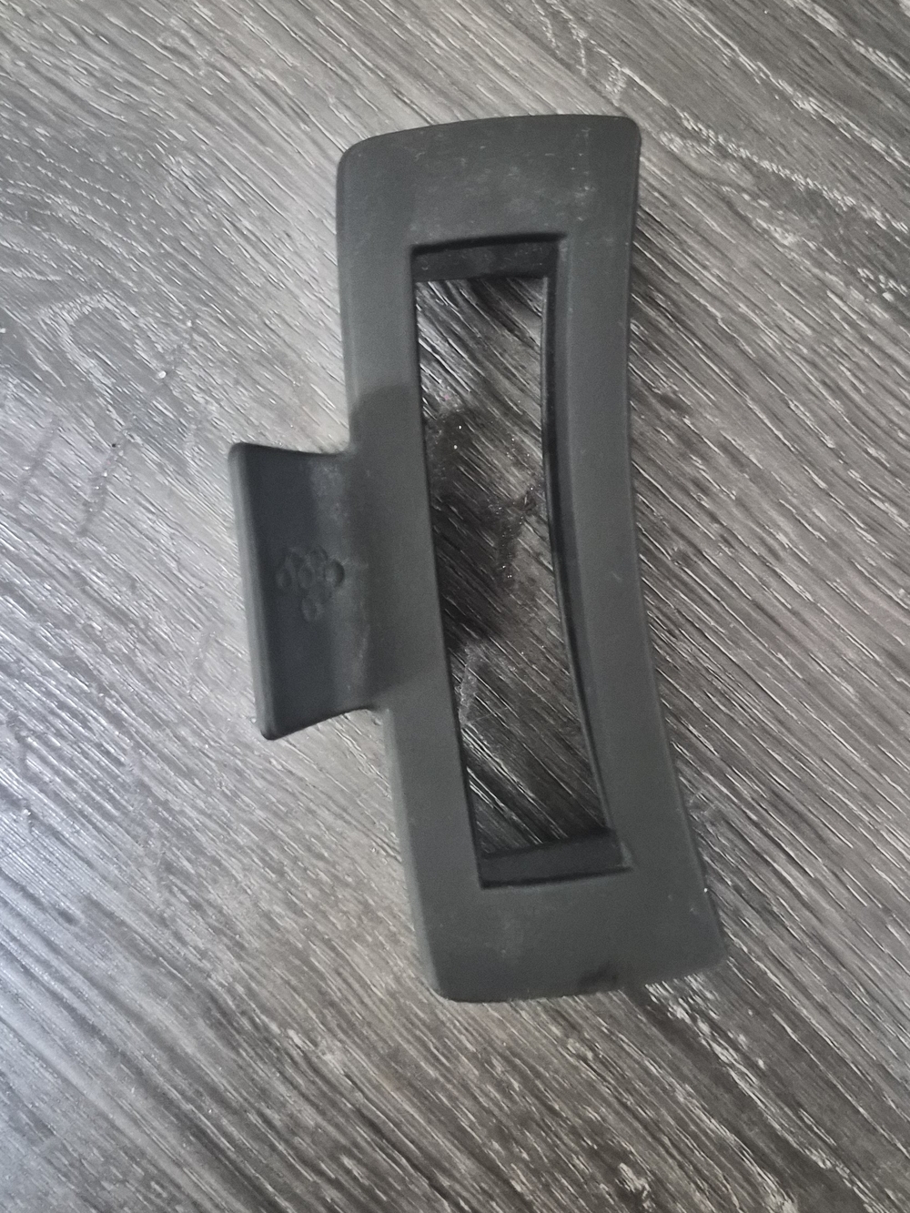 Black Minimalist Hair Clip